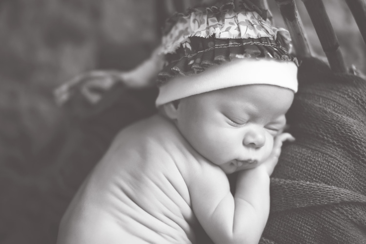 Jennifer Williams | Delicate Details Photography Delicate Details | Atlanta GA newborn Photographer | Toccoa Georgia Newborn Photographer | Maternity | Newborn | Baby | Child | Family | Portraiture | Senior